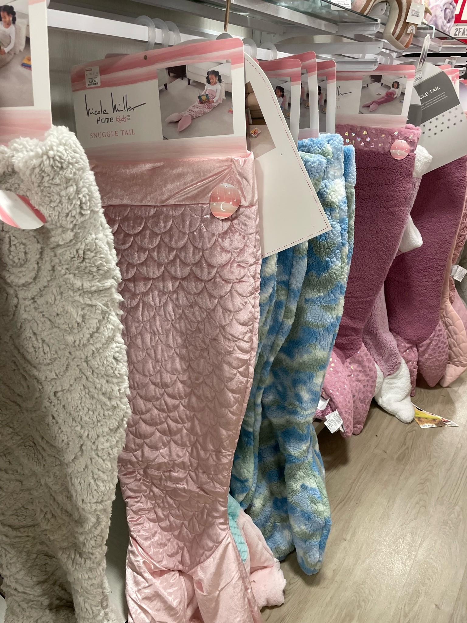 Mermaid tail best sale blanket target australia