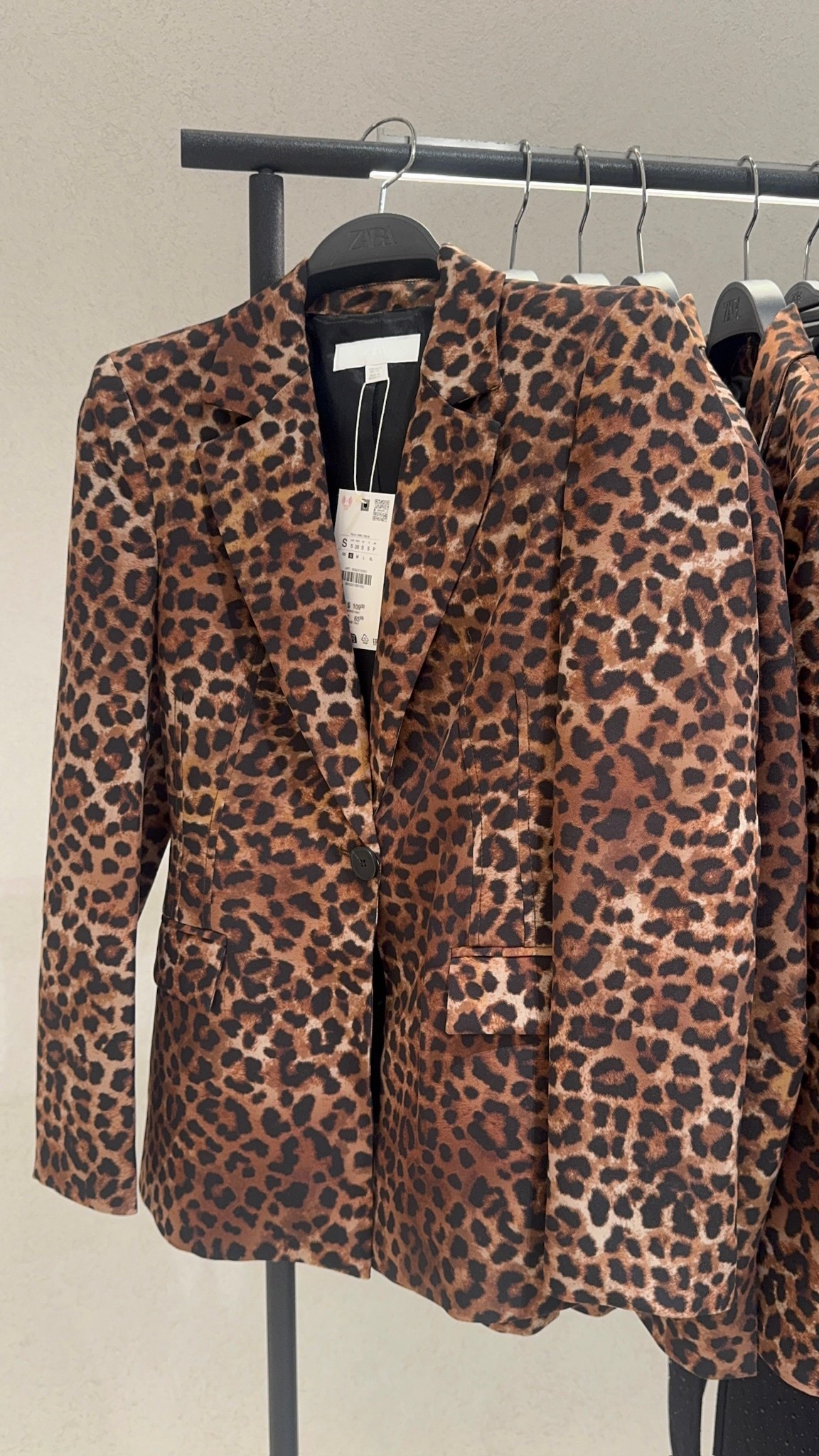 Tailored cheetah blazer find! 

#LTKFindsUnder100 #LTKStyleTip