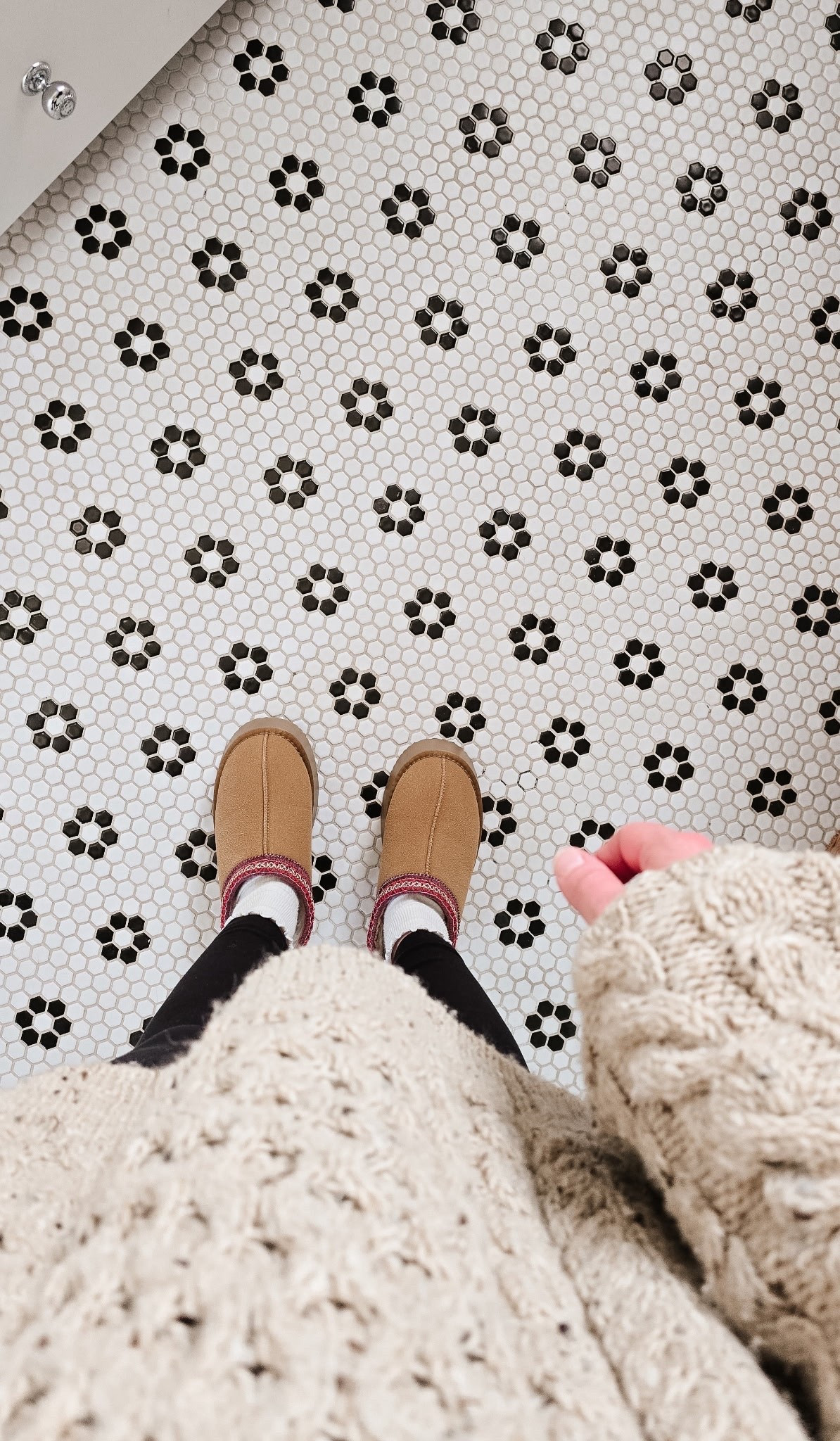 Linking up my go-to sock & platform slipper combo!! Both from Amazon!



#LTKFindsUnder50