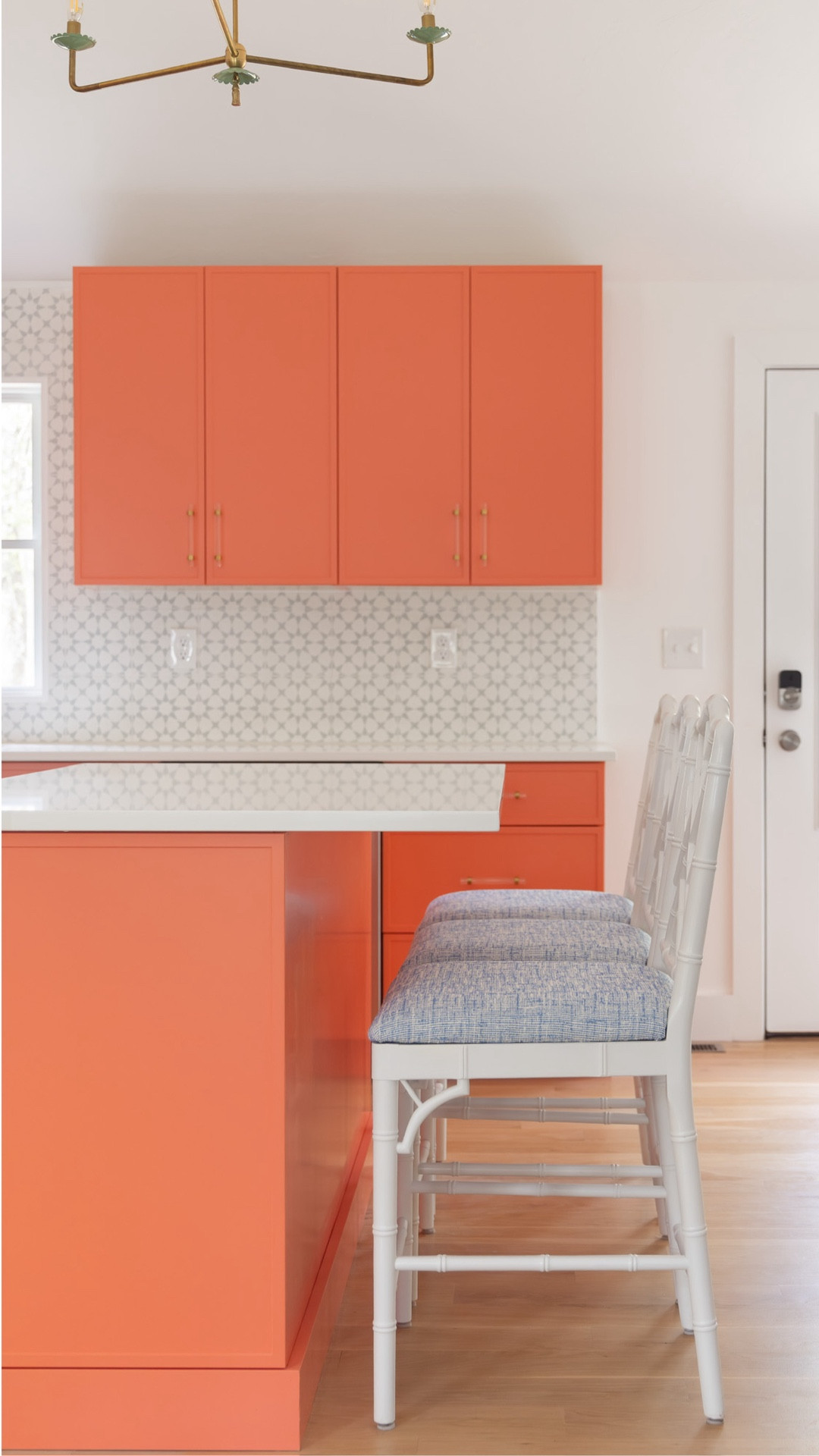 one of our favorite things about designing short-term rentals is the opportunity to make bolder choices than when designing homes that we live in everyday. for the kitchen at the #preppyhollowhouse, we opted for bold coral cabinets, then added subtle green and white star-patterned cement backsplash tile, and brushed gold plumbing fixtures. we love the cheerful, welcoming feeling this combination creates and hope it sets the tone for a fun vacation as soon as our guests walk through the door. #dwelloctoberstay #dwelloctober

#LTKHome