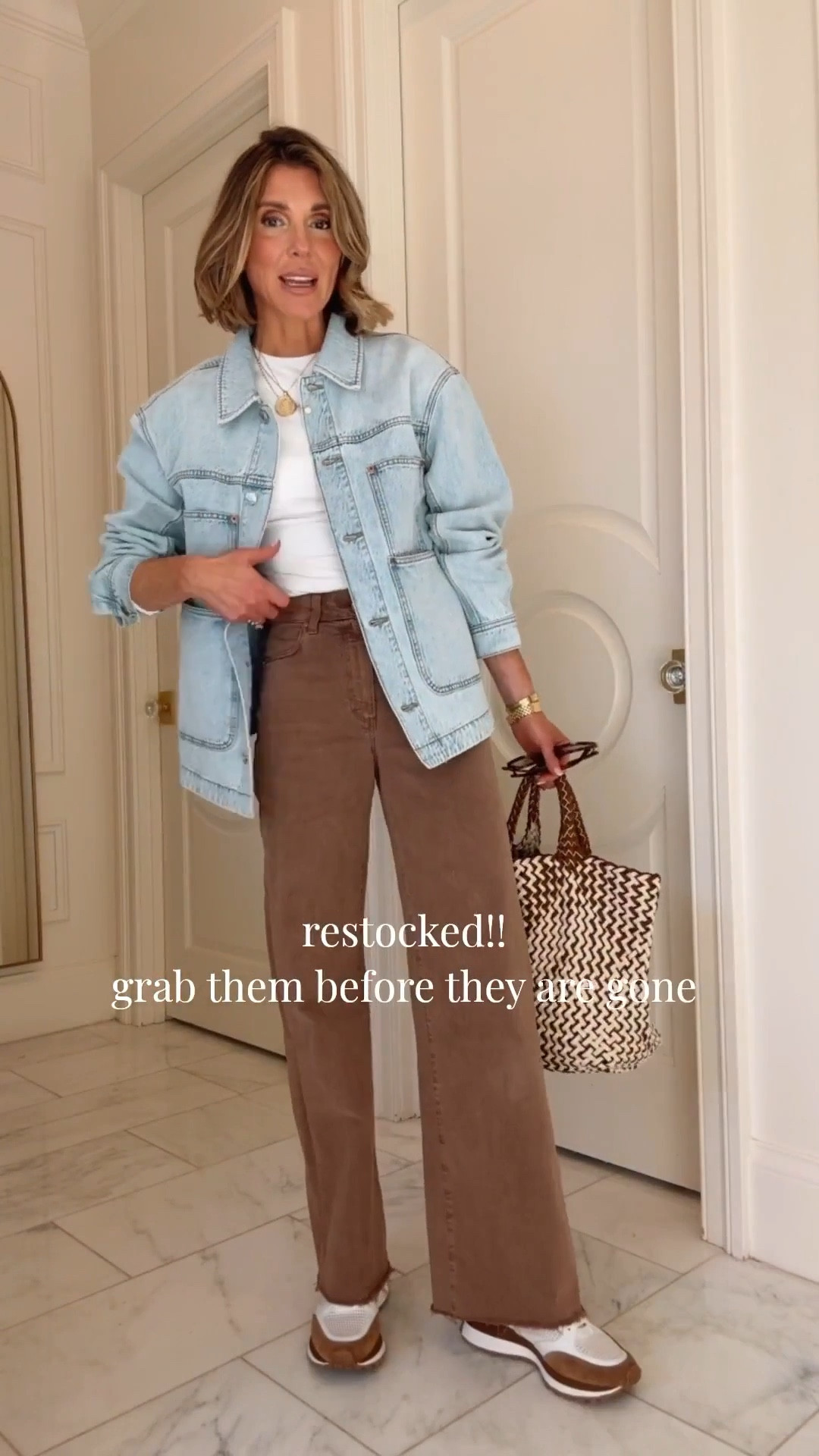 A few sizes left in these jeans! Fit tts I'm 5'7 for reference 