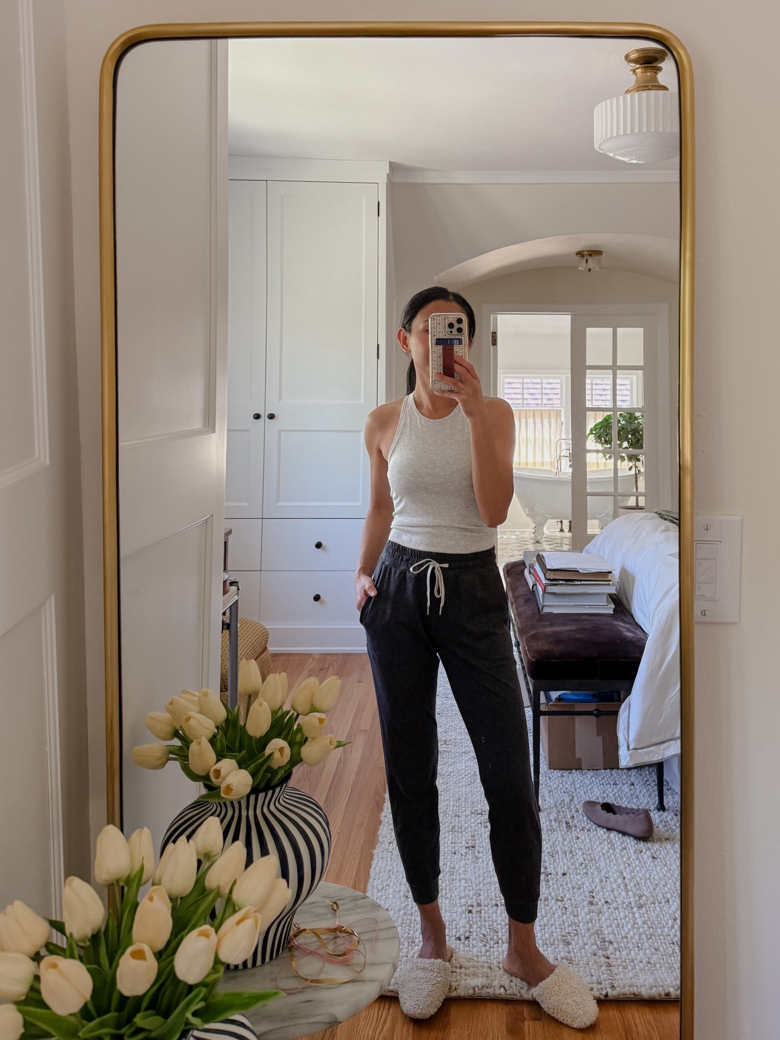 Week 3 of strength training. These joggers are so soft and lightweight + fit very well. I wear them to workout and lounge around in the house. Color is charcoal in XXS. 

#LTKActive