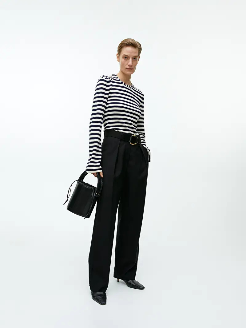 Cut-Out Jumper | ARKET (US&UK)