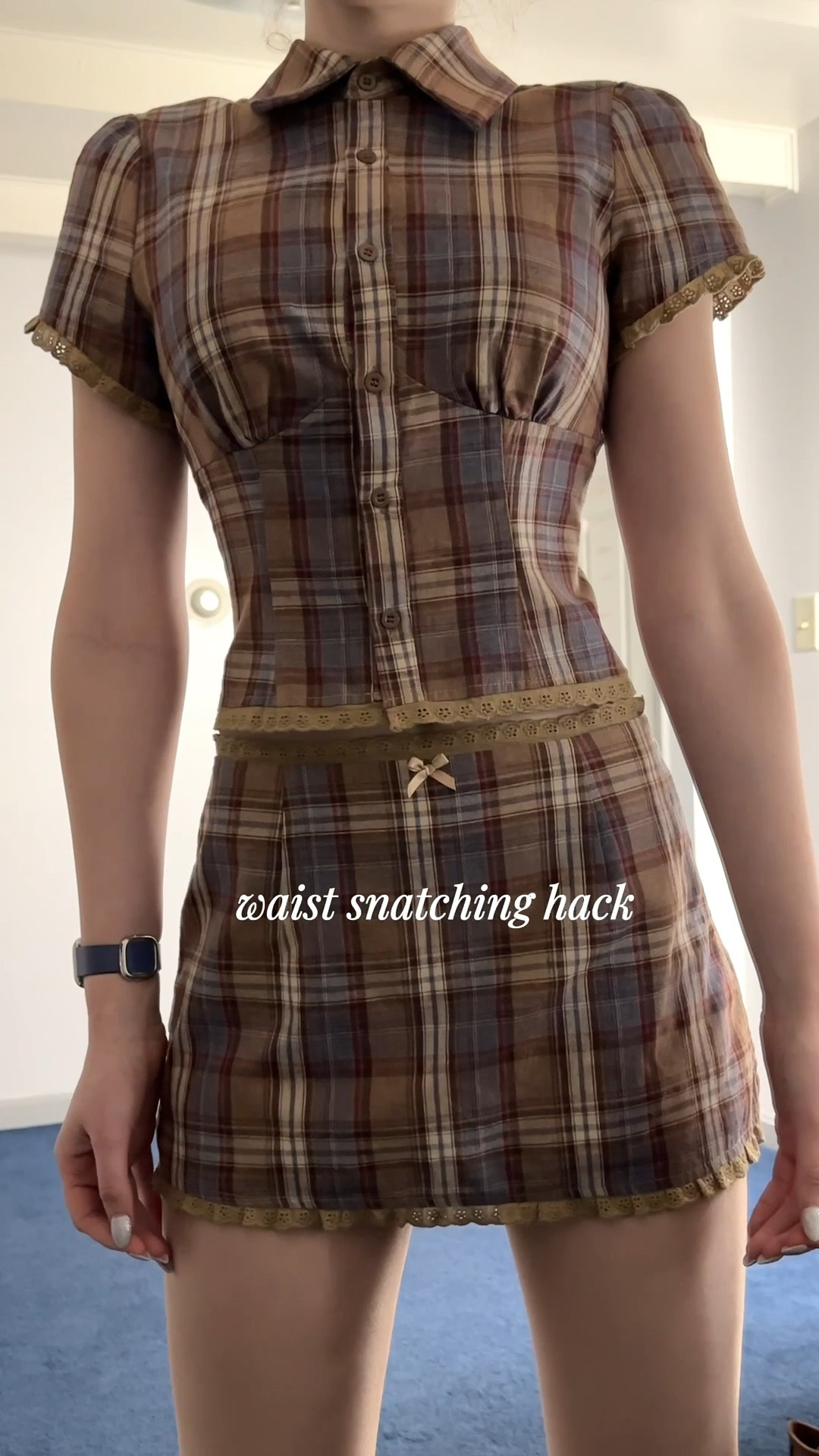 the easiest way to make your waist look ✨ snatched ✨ no sewing necessary! #fashionhacks #lifehack #christmasoutfits 

#LTKootd #LTKCyberWeek #LTKGiftGuide