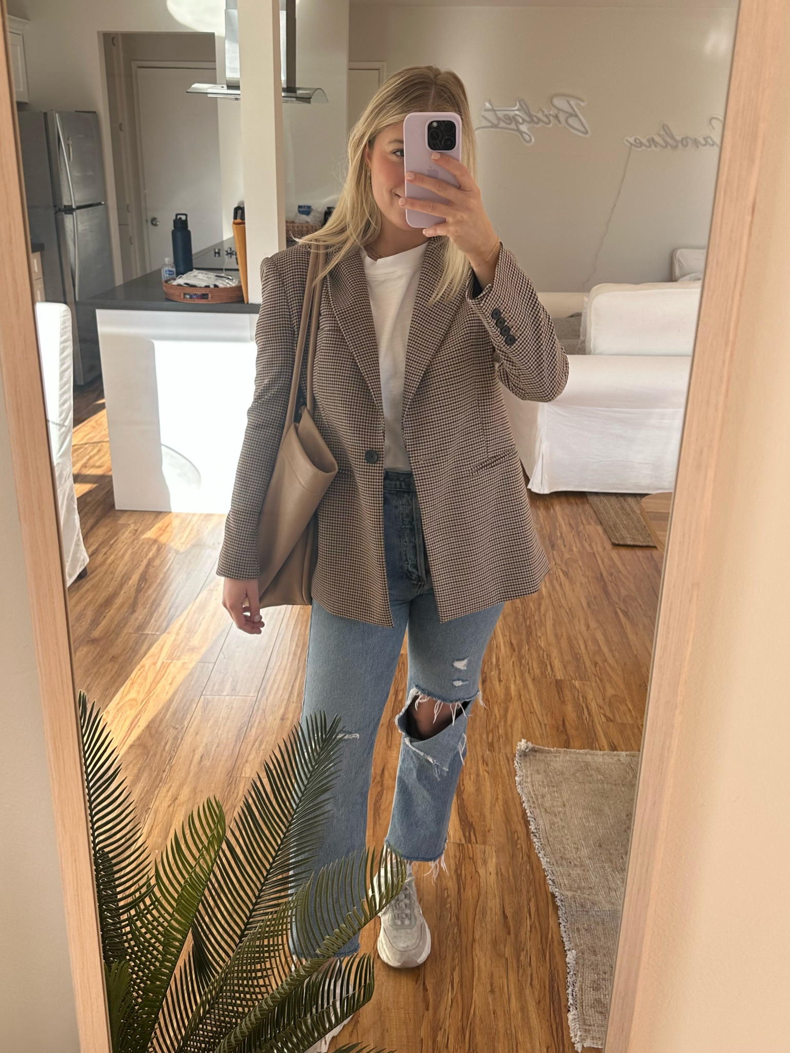 obsessed with two tone blazers at the moment… mine is old but shop the look! 

#LTKstyletip #LTKSeasonal #LTKfit