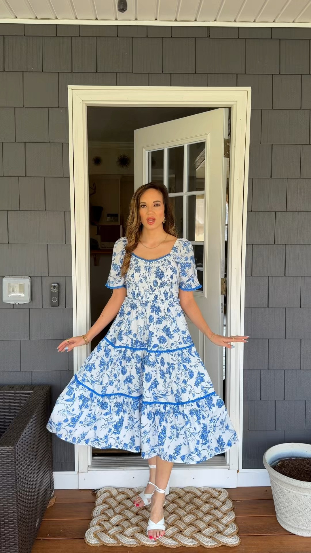 I am just so obsessed with blue and white right now! 

#LTKootd #LTKSeasonal