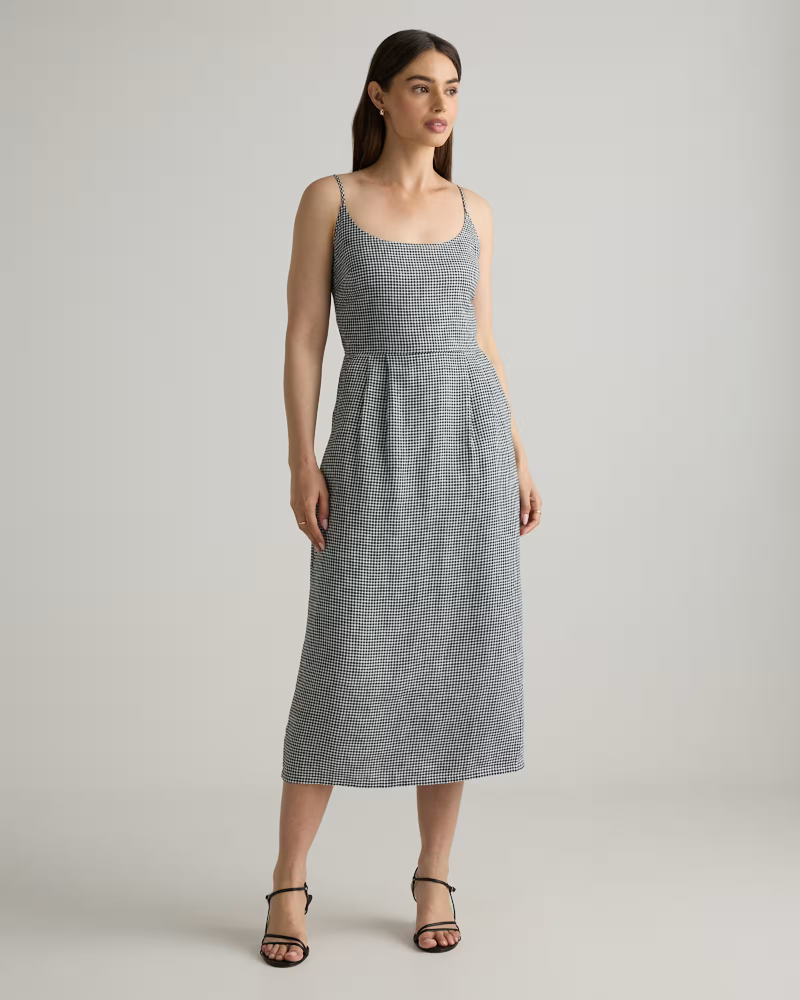 100% European Linen Scoop Neck Midi Dress in Classic Mini Gingham | Quince