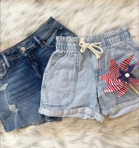 30% off jeans shorts right now!  Great time to make a haul with all this heat! ☀️ I absolutely love both of these pairs true to size, I bought a 2  in both.


Xo, Brooke

#LTKSaleAlert #LTKStyleTip