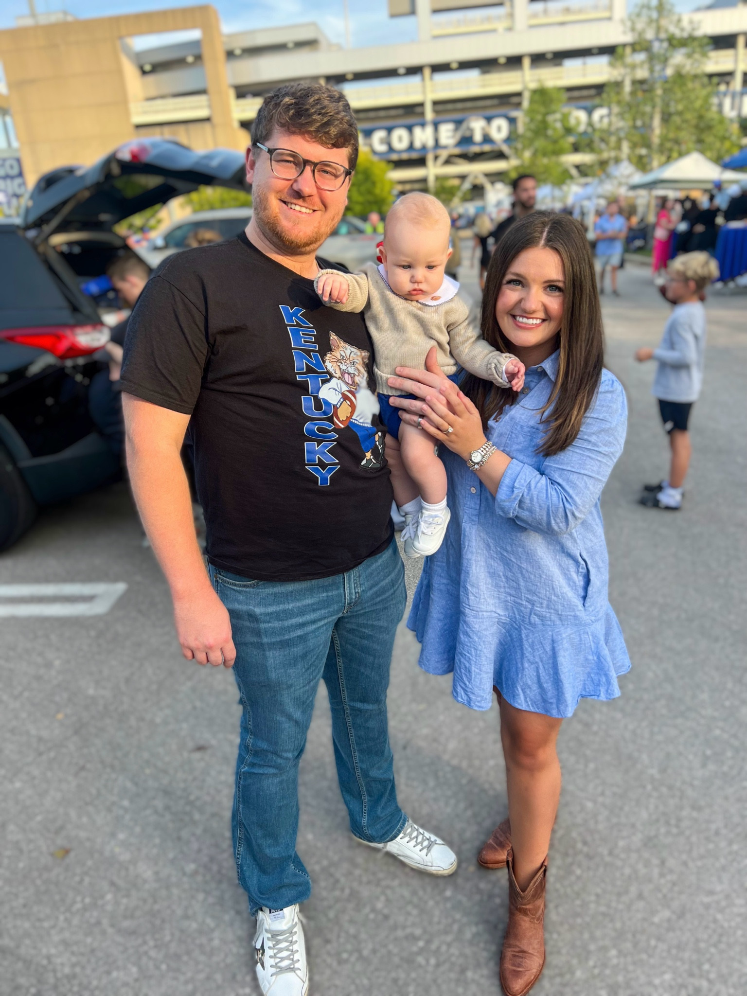 Aston Witt’s first game day was a success! This may be one of my comfiest football game outfits yet! 

#LTKStyleTip #LTKSeasonal #LTKFamily