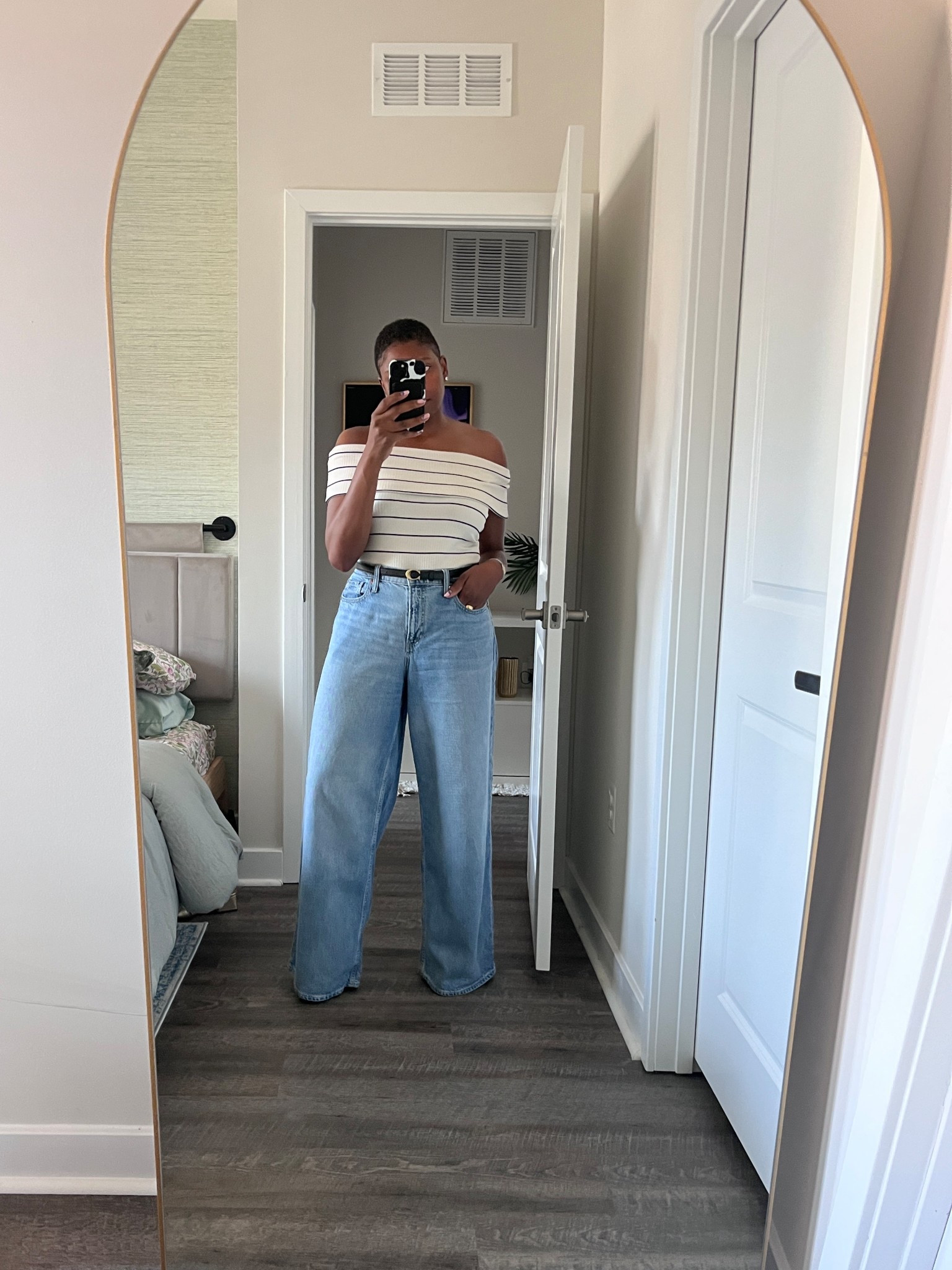 Simple, but never basic. 

The key to a perfect summer capsule wardrobe is curating a collection of pieces that you can easily mix and match. Then throwing in a few standout pieces.