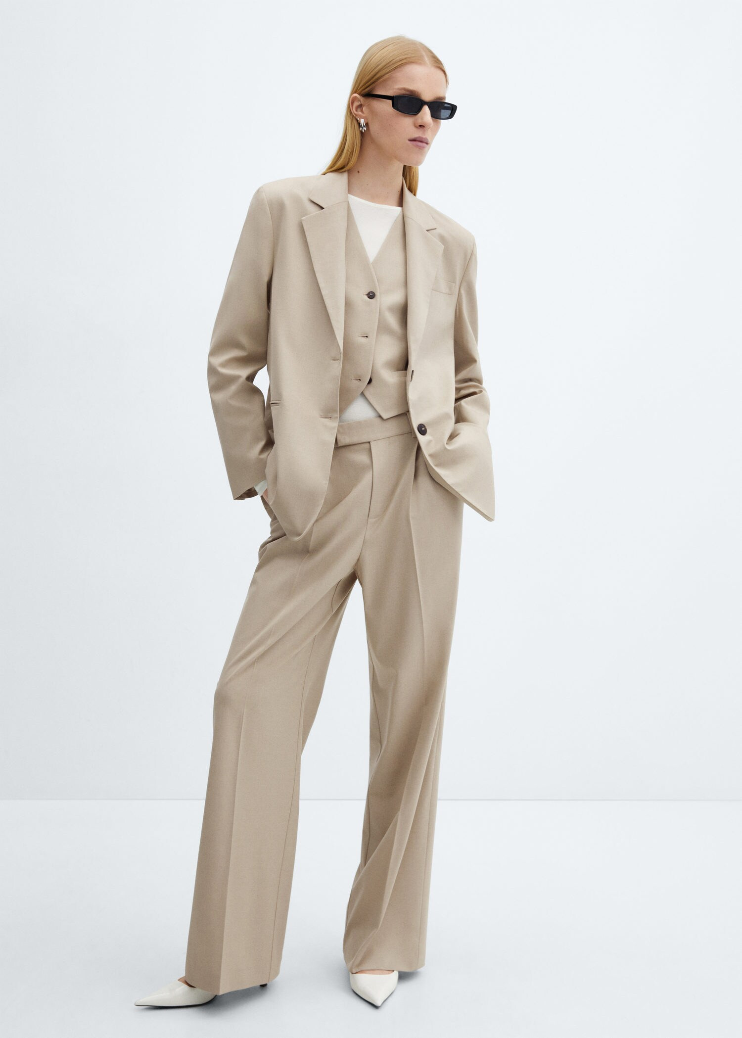 Suit blazer with buttons | MANGO (US)