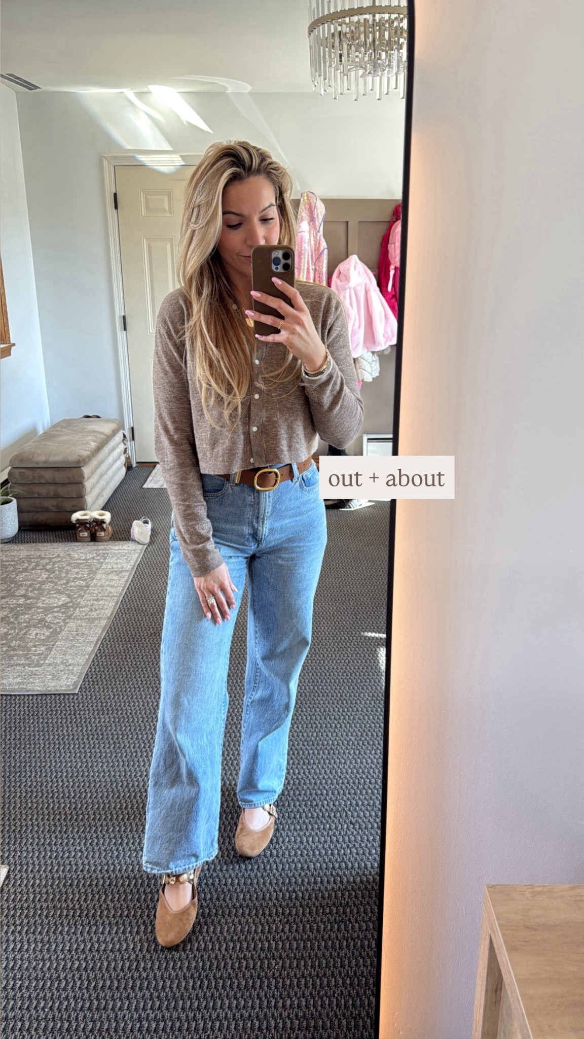 Easy Winter Outfit running errands mom life!

Aritzia denim, Farrah high rise jeans, cashmere, Sicily cardigan, brown suede belt, suede flats, spring, ootd, winter transition, comfy, neutral 

#LTKmomlife #LTKootd #LTKgrwm