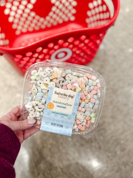 Favorite Day just released a marshmallow mix! It comes with candy coated cereal pieces and marshmallows! Give it a try as cereal, mix it into a Rice Krispie recipe, or get creative with it! Only $4.99.