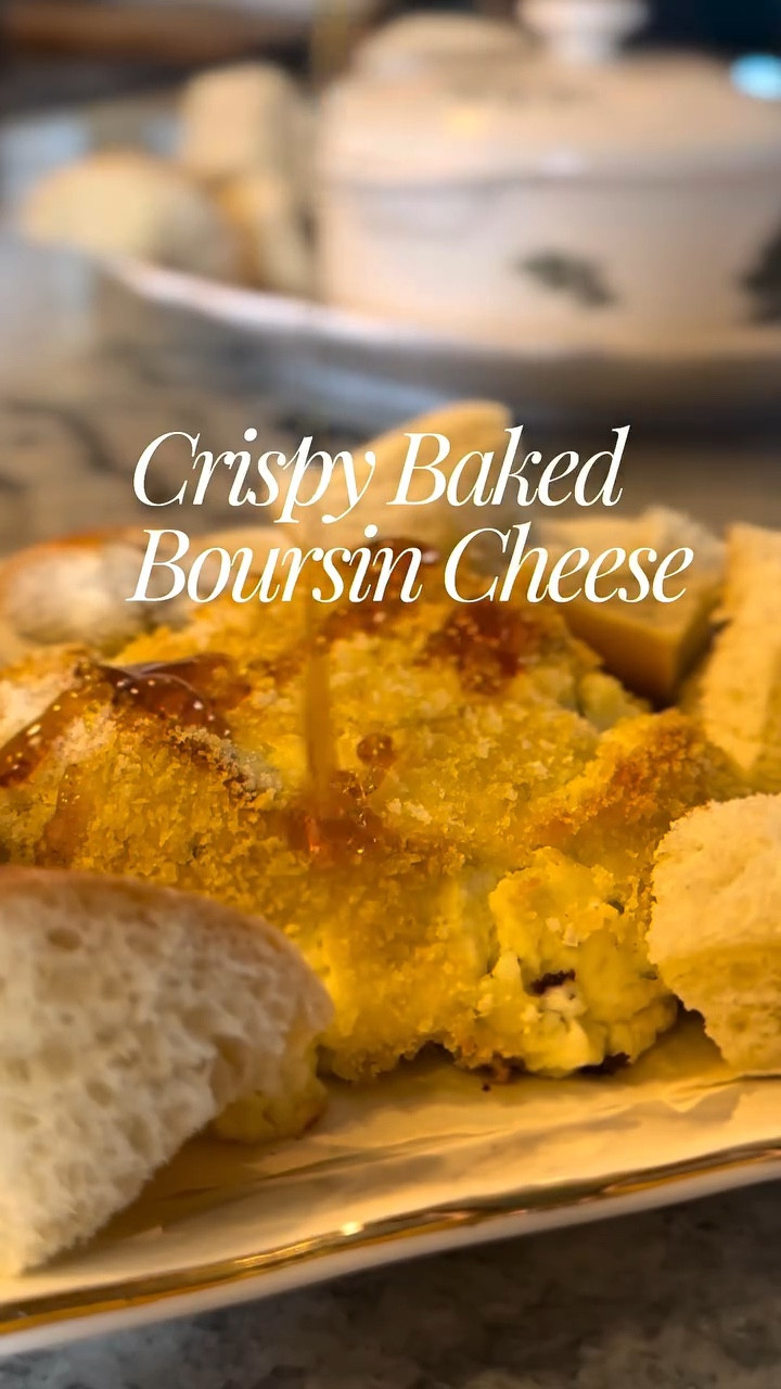 🎄Crispy, creamy, and holiday-party perfect! This Air Fryer Boursin Cheese with Red Pepper Jelly is the easiest festive appetizer you’ll make all season. It’s melty on the inside, golden on the outside, and gone in seconds every time I serve it. Save this one for your next holiday hosting night or Thanksgiving recipe lineup—it’s a total crowd favorite.

✨ Ingredients:
	•	1 wheel Boursin cheese (any flavor works!)
	•	1 egg (for egg wash)
	•	½ cup panko breadcrumbs
	•	½ tsp garlic powder
	•	½ tsp Italian seasoning
	•	Red pepper jelly (or cranberry sauce for a Thanksgiving twist)
	•	Olive oil spray

Directions: Freeze your Boursin for 15 minutes, coat it in egg wash, then roll in the seasoned panko. Air fry at 375°F for 8–10 minutes until golden and crisp. Top with red pepper jelly (or cranberry sauce) and serve warm with crackers or crostini.

🧀 Tag your favorite cheeselover and save this one for your next holiday recipe lineup!

#fyp #holidays #easyrecipe #recipe #appetizer #cranberrysauce #thanksgiving #recipes #recipeoftheday #holidayrecipe #appetizers #holidayhosting #hosting #host #recipeshare #thanksgivingrecipe #easyrecipes #boursin #cheese #cheeselover #entertaining #holidaystyle #holidayhome #holiday