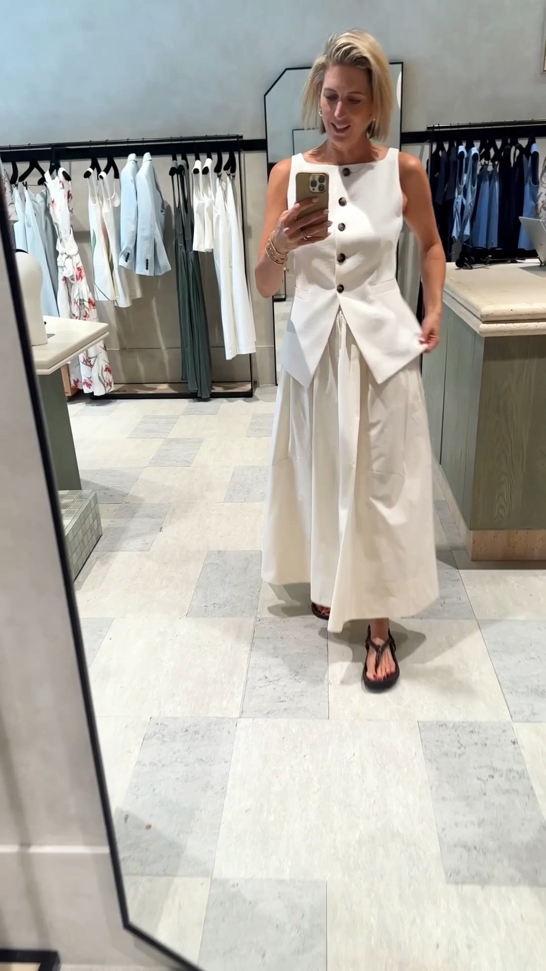 A vest and midi skirt = TWO VERSATILE items you own and wear so many ways!!! And yes I’m obsessed with this vanilla shade!!! 

#vest #midiskirt #skirt #matching #summeroutfit #summerstyle

#LTKaustralia #LTKsummer #LTKstyletip