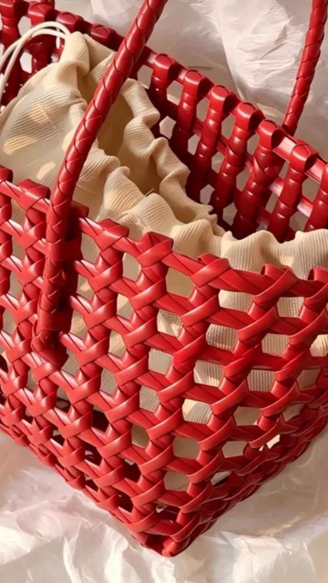 Red summer purse for the fourth of July

#LTKootd #LTKSeasonal #LTKgrwm