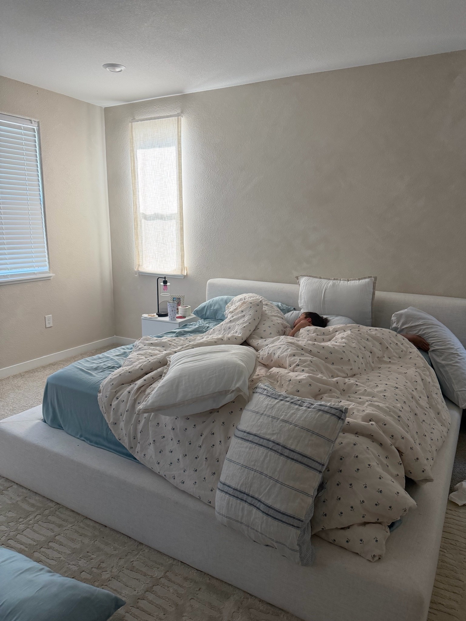 Cozy bedding / bed🩵