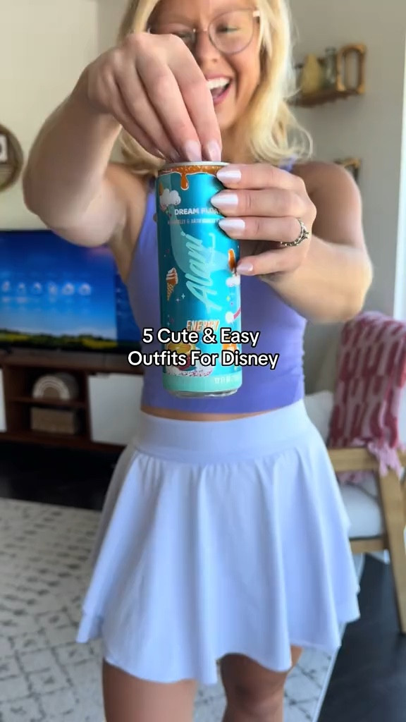 5 Easy & Cute Disney outfits for your next magical trip! All about comfortable & cute at Disney 🤍💫

#LTKVideo #LTKTravel #LTKFindsUnder50