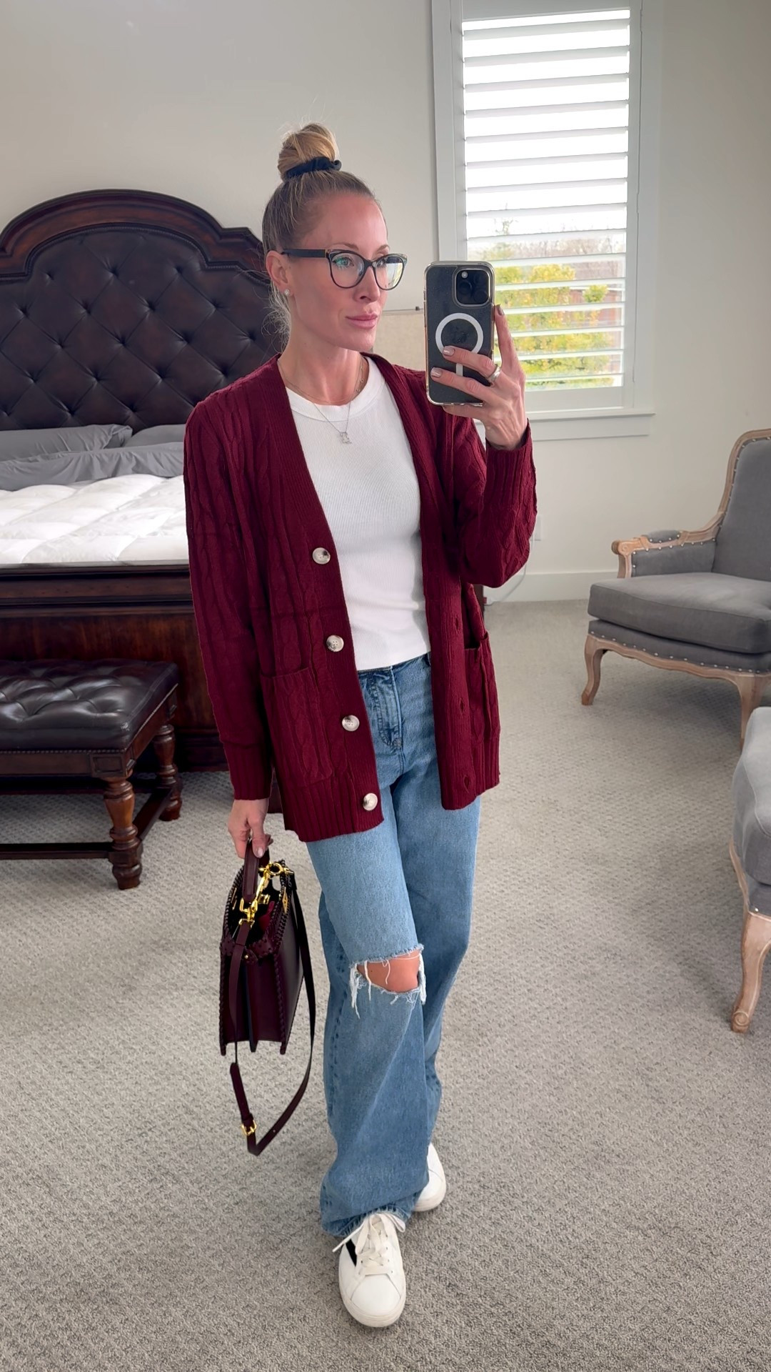 Love the color of this sweater!❄️✨

#LTKmomlife #LTKSeasonal #LTKootd