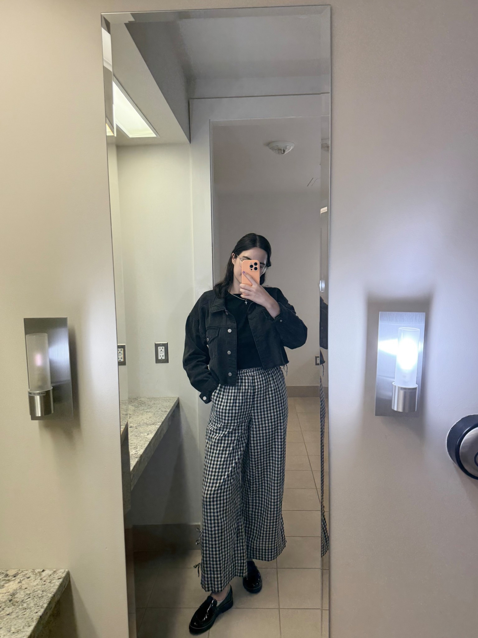 Simple business casual outfit 

Sizes | M
Shoe | 7
Phone | iPhone 16

#LTKMidsize #LTKFindsUnder50 #LTKSeasonal