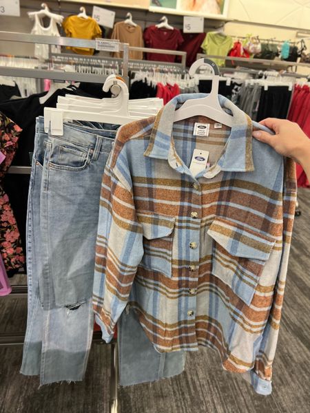 Target sale! Women’s denim is 30% off! And I love this graphic plaid shirt.. you have to check out the back if you’re a Bronco fan! It’s also 30% off! #broncoshirt #targetjeans

#LTKstyletip #LTKunder50 #LTKsalealert