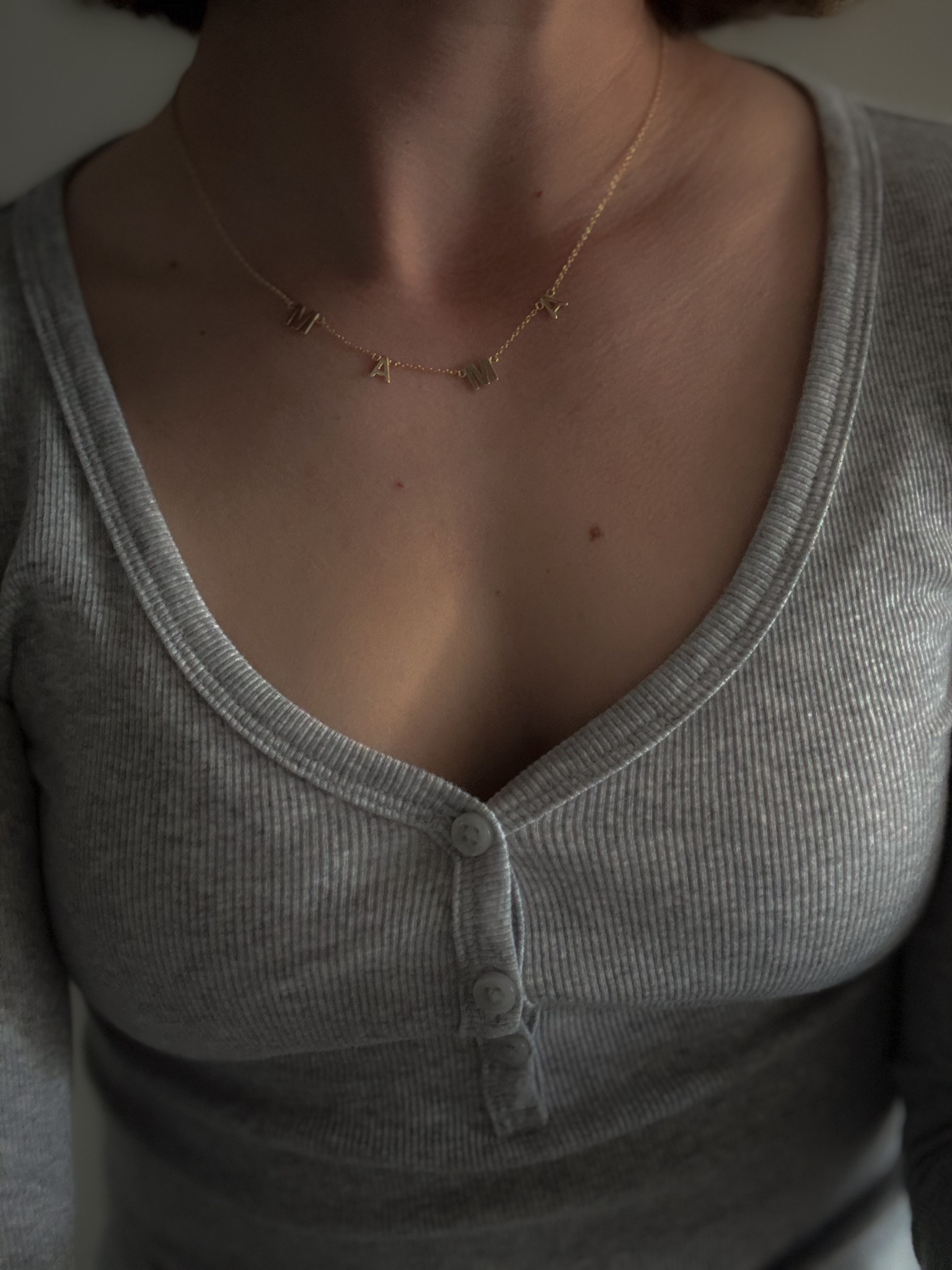 #mama necklace ✨🫶🏻

#LTKFamily #LTKStyleTip #LTKBeauty