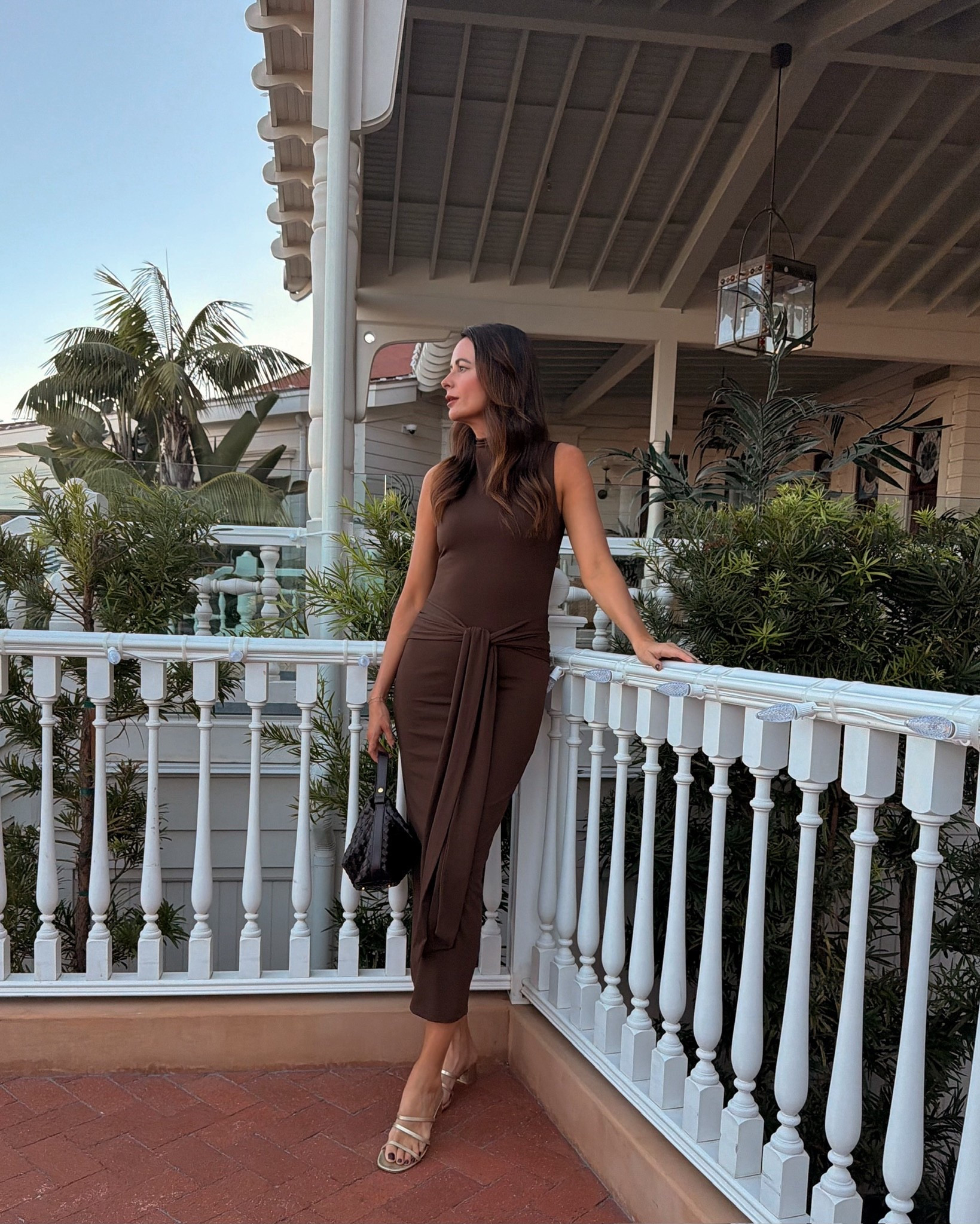 This brown dress is so sleek and stunning! 

#LTKFindsUnder100 #LTKTall #LTKWedding