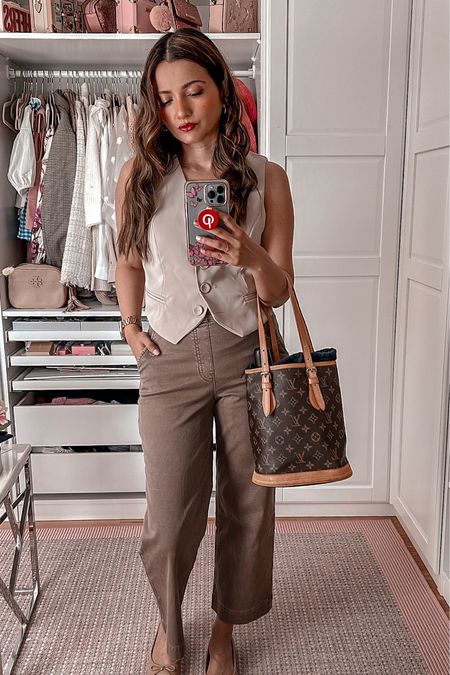 Neutral Shein vest and spanx cropped twill pants Louis Vuitton Petit Bucket 23

You can use ZEBAXSPANX for 10% off your purchase and free shipping

#LTKworkwear #LTKFind #LTKunder100