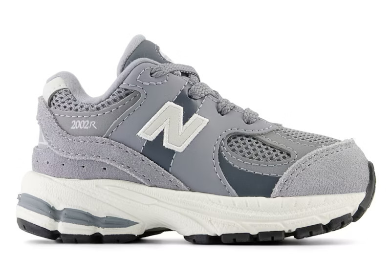 New Balance 2002R Sneakers in Steel/Lead | StockX
