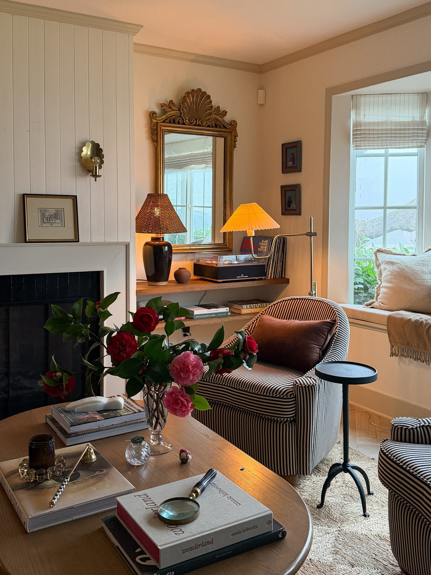 Current home vibes 🌥️🌸🌹

A few recent (old) additions to this room, and it really feels like that mirror was always meant to live by the fireplace.
Do you believe pieces eventually find their place? I loved that mirror in Ella’s room but I think it really shines in the living room. 

#homestyle #homedesign #moderncottage