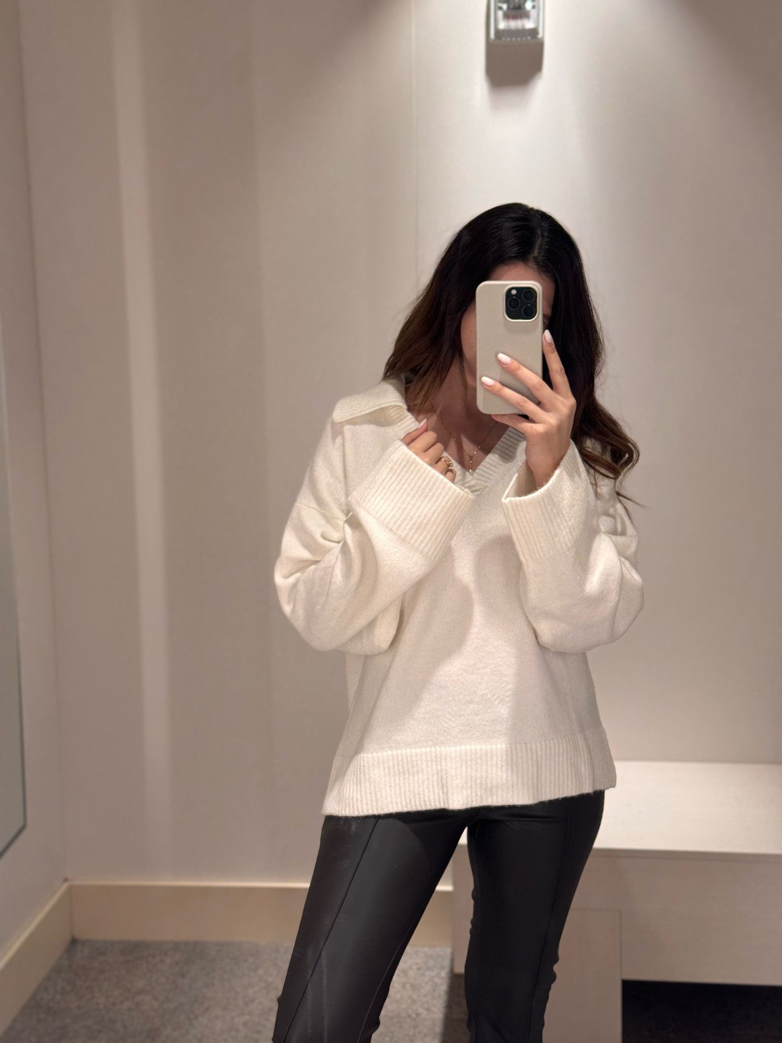 Love a sample white sweater and black pants! #handm #h&mfinds #winter2025

#LTKStyleTip #LTKMidsize #LTKFindsUnder50