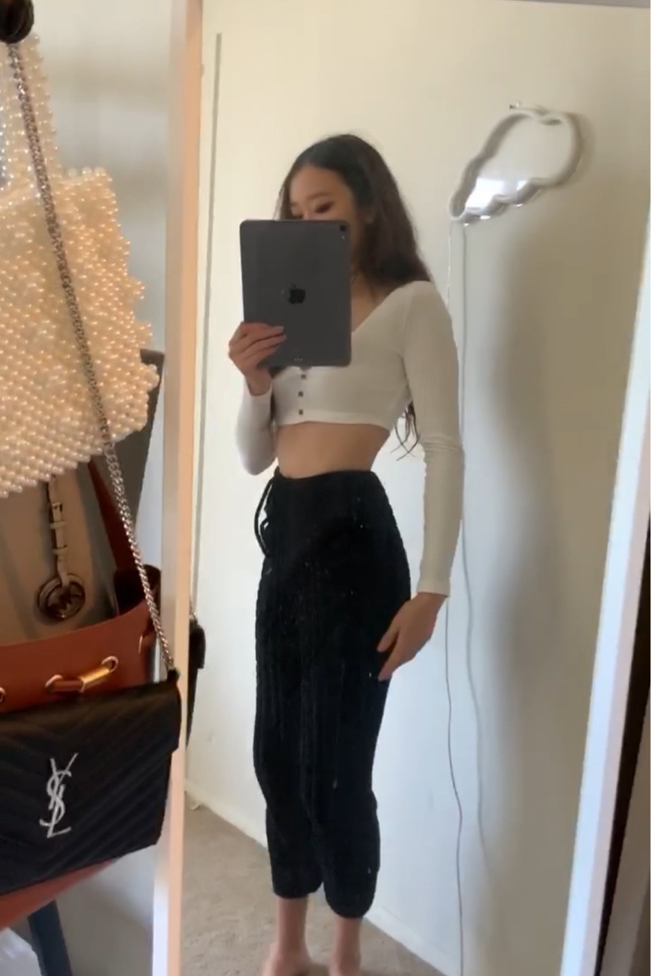 Jessica Carrie Lee using tech favorites like the iPad to complete the day! 

#LTKSale #LTKhome #LTKsalealert