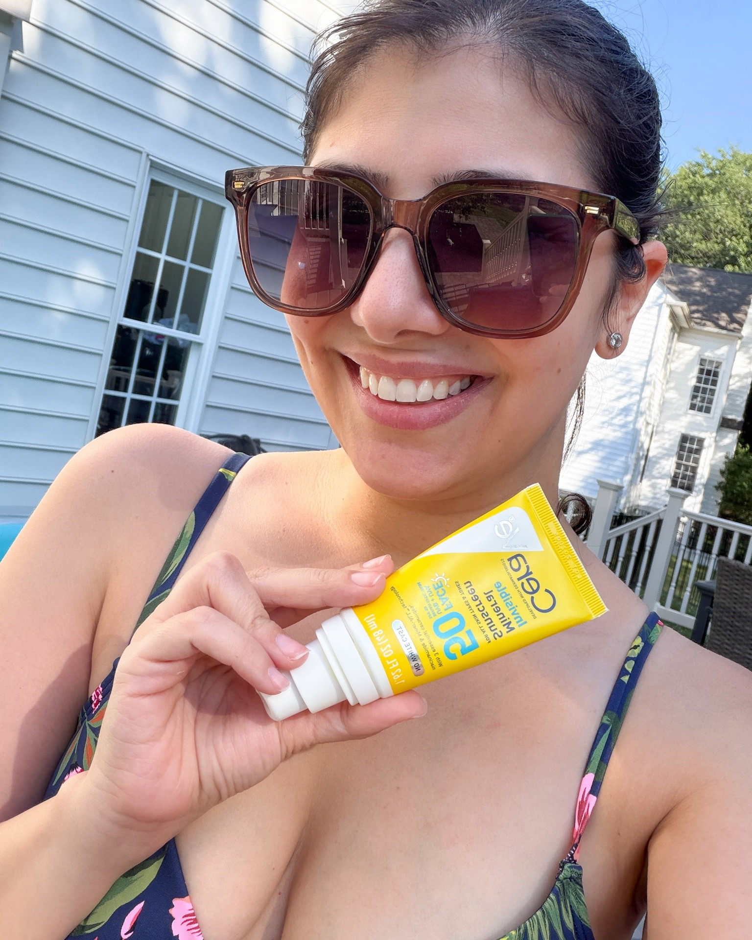 Some Must-Buys for a Pool Day at Home 💦🐠 

Shop while they’re on sale !! Lots of discounts on Amazon and Target right now but ending soon…

• mineral facial sunscreen for mom 
• affordable and generously-sized inflatable pool - fits both adults and kids!
• no tangle googles 
• adjustable infant sun hat 
• a tumbler that keeps drinks SUPER cold and won’t break the bank (not leak proof) 

@influenster @CeraVe #complimentary #CeraVeMineralSunscreen #giftedbycerave