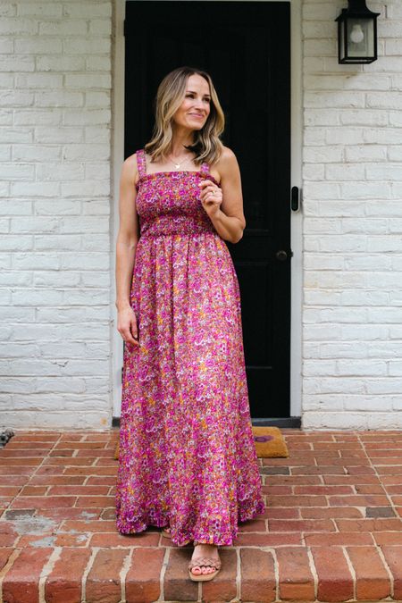 This Amazon floral maxi dress, and Amazon, braided slide sandals are going to be on repeat this spring. Wearing a size XS in the dress.



#LTKSeasonal #LTKunder100 #LTKstyletip