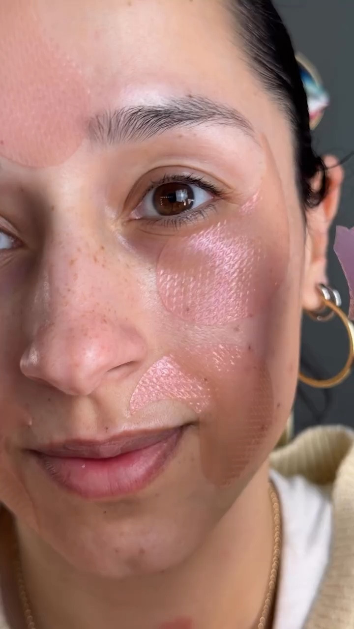 YOU NEED THIS ⬇️ 

@biodance_global 

Multi-use eye patches —-> also be used on other parts of the face to target hydration, wrinkles and puffiness. 👀 

#biodance #eyepatch #undereye #smilelines #diamondpatch