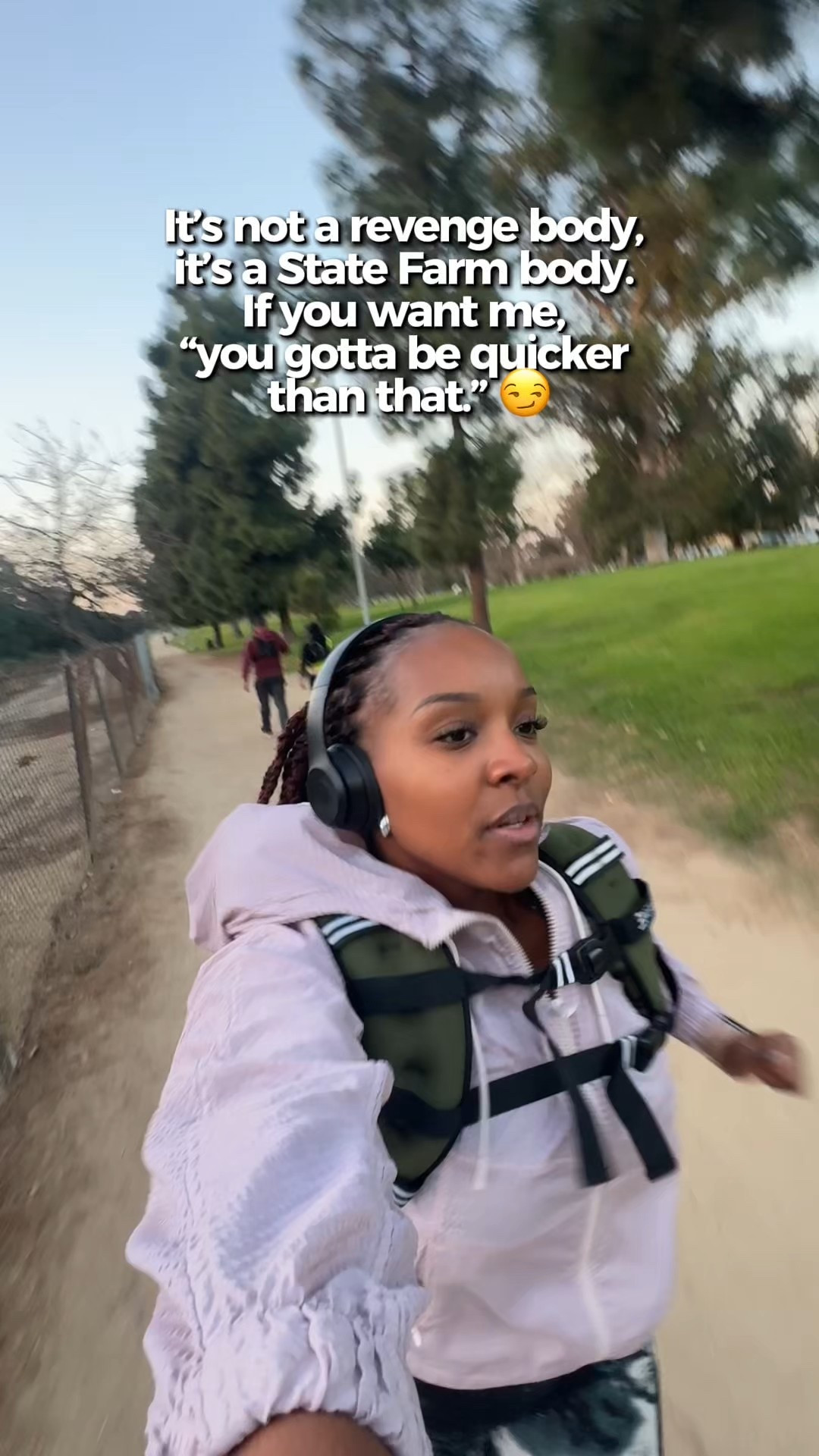 Practing to run straight into the arms of my love 🥹😅 #weightlossjouney #fitnessjourney #weightedvest #runclub #dating
