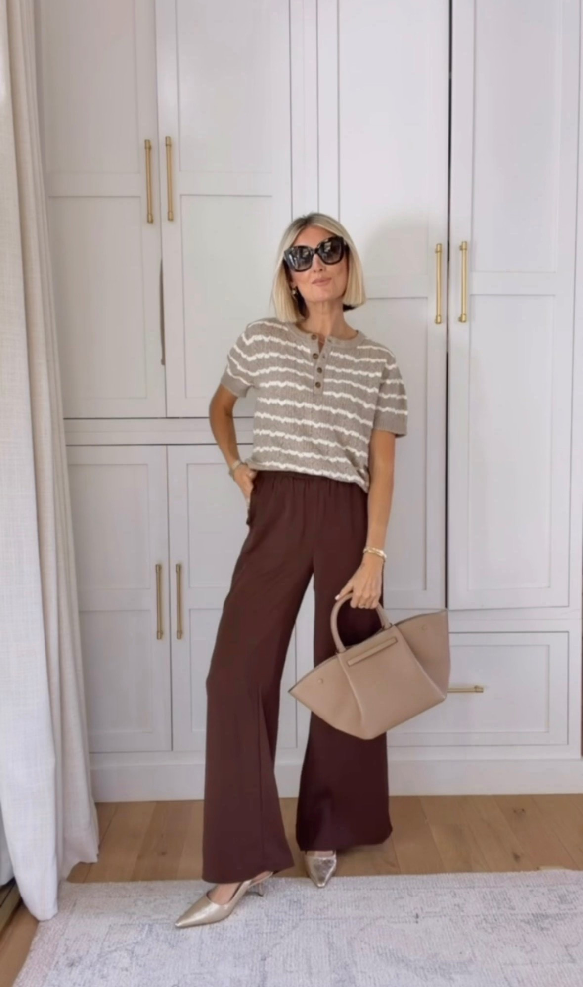 I just thought this would be a great top to transition into fall with! I love that it’s a Henley style! Wearing S in top & XS in pants!

Loverly Grey, Target, affordable outfits, brown pants, wide leg pants, fall outfit, fall workwear

#LTKSeasonal #LTKWorkwear
