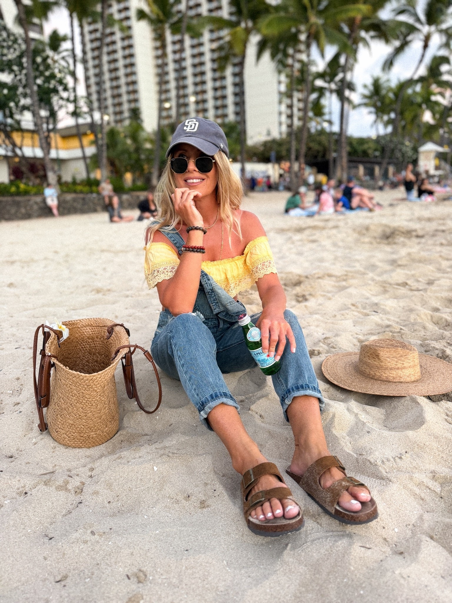 Casual beach stroll outfit 🏝️

#LTKootd #LTKU #LTKSeasonal