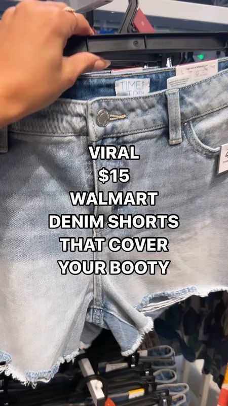 Love these $15 denim shorts from Walmart! Quality is so good- reviews are mixed but I think sizing down one size is best! 

#walmartpartner #walmartfashion #walmart @walmart @walmartfashion 