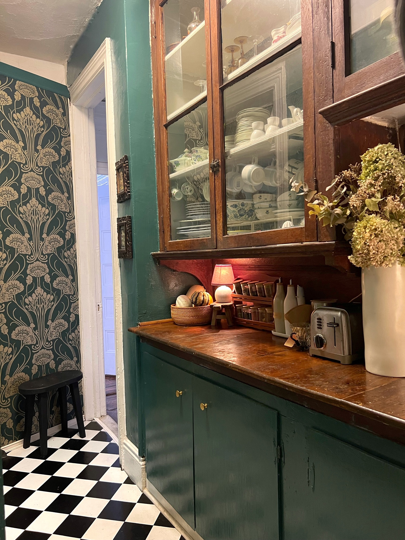 Pantry sources- olive oil dispenser, mini lamp, spice rack 

#LTKhome #LTKstyletip