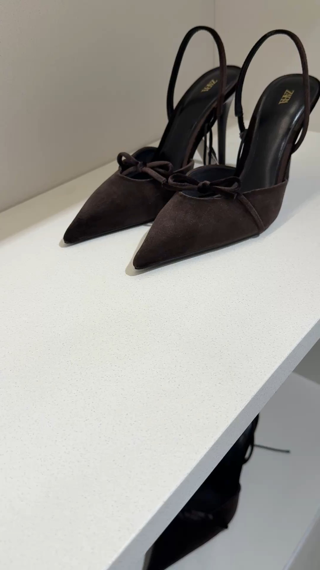 Chocolate brown slingbacks with bow design! Everyday shoe find! 

#LTKShoeCrush #LTKStyleTip #LTKFindsUnder100