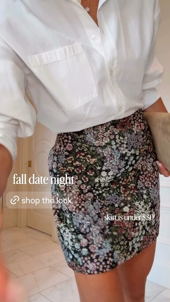 This set is Walmart and it looks like Veronica beard! Wearing size 0 in the skirt - it runs big.
