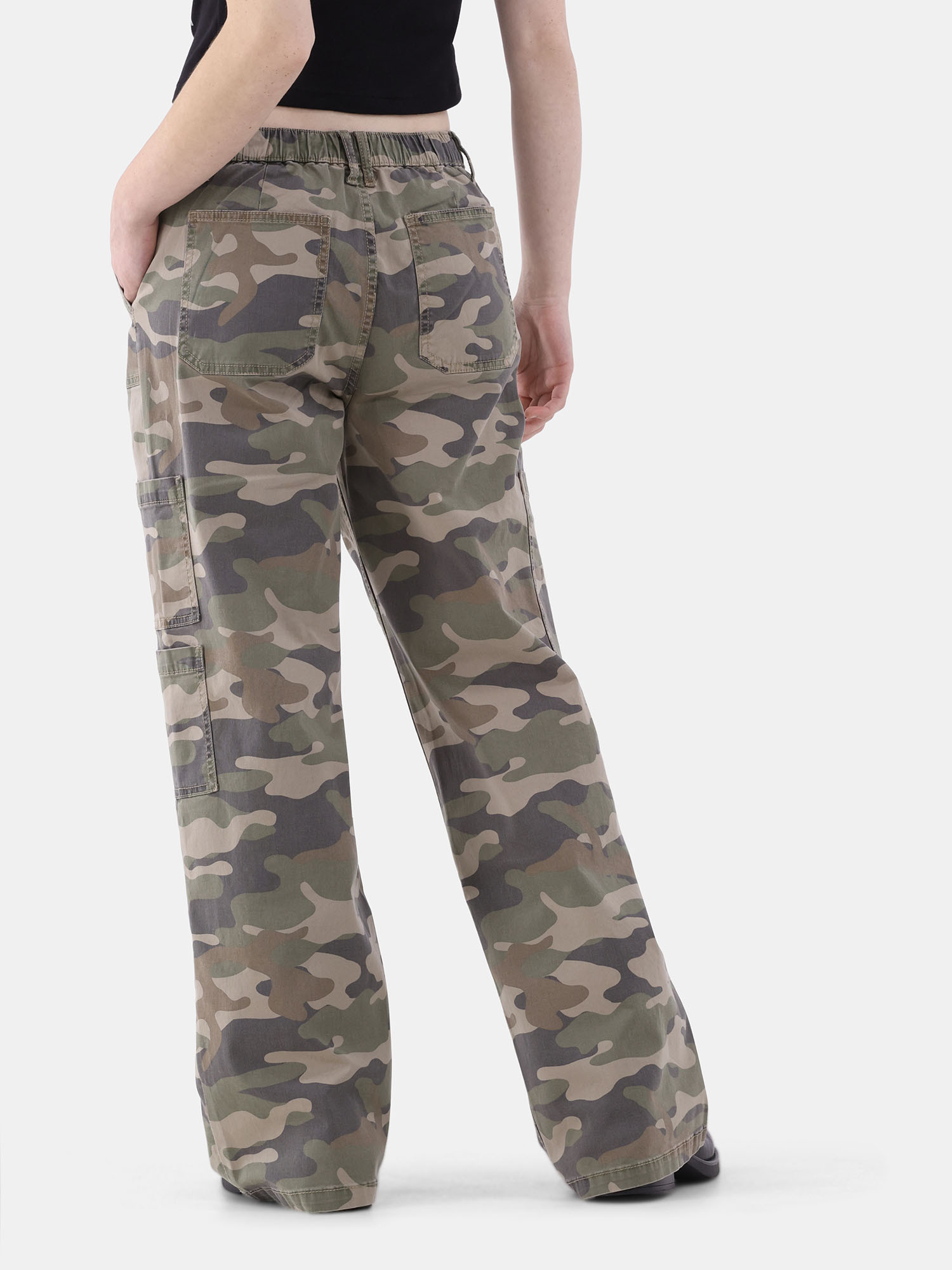 No Boundaries Wide Leg Cargo Pants, 32” Inseam, Women’s | Walmart (US)