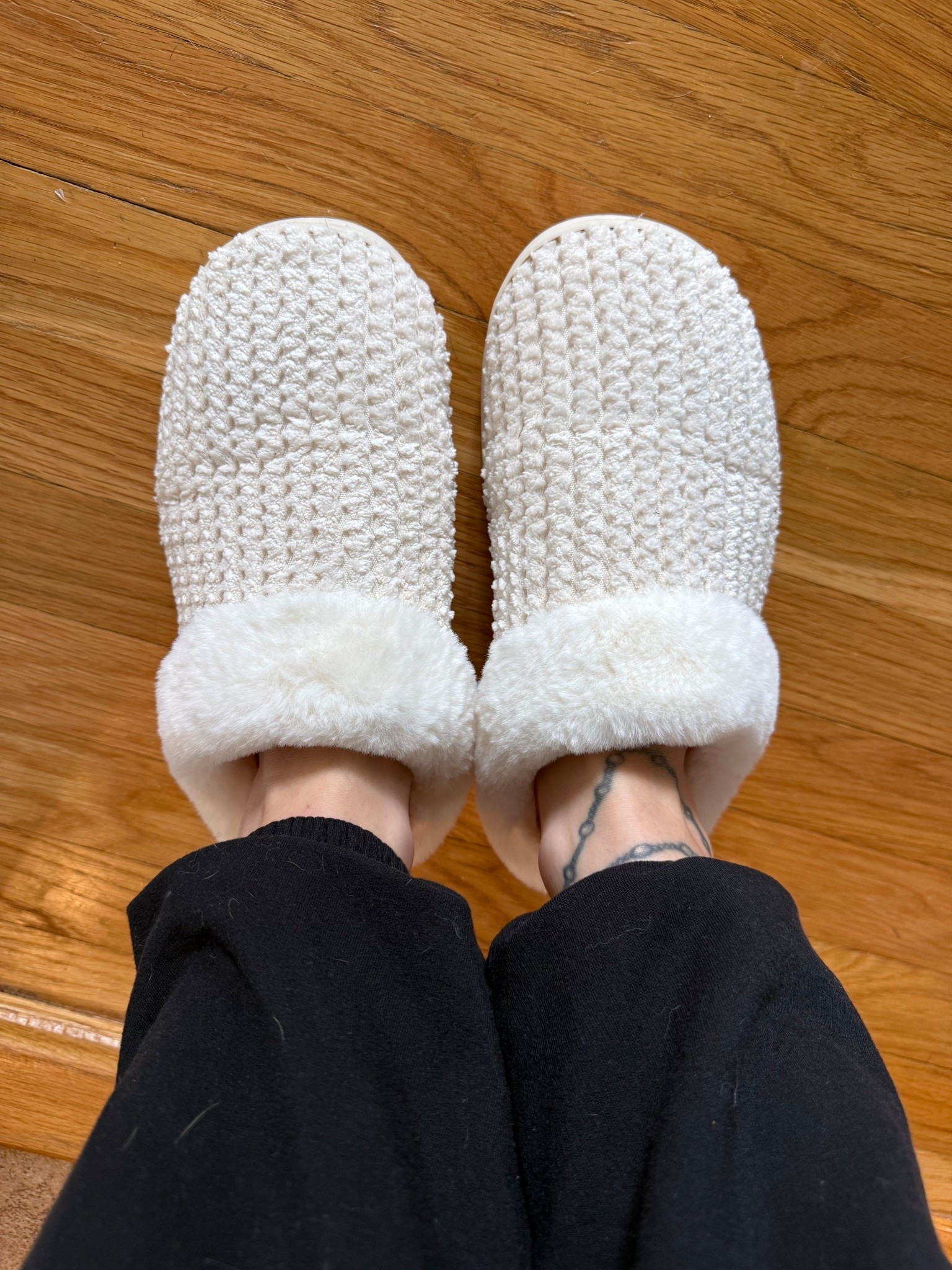 Comfiest slippers ever. 