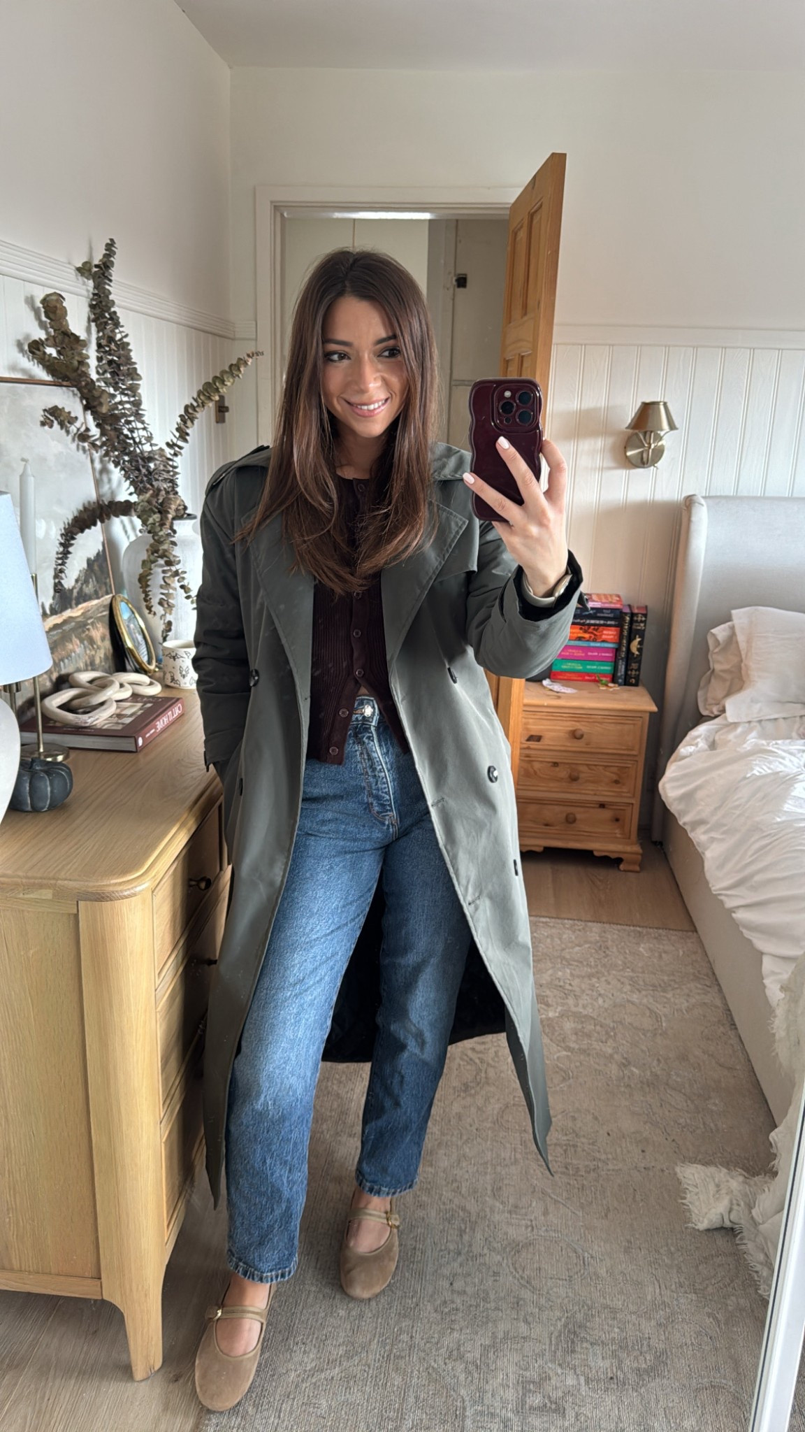 Autumn outfit for house hunting 

Coat : pretty little thing 
Cardigan : pretty lavish 
Jeans : Zara 
Shoes : Zara 



#LTKautumn #LTKeurope #LTKuk