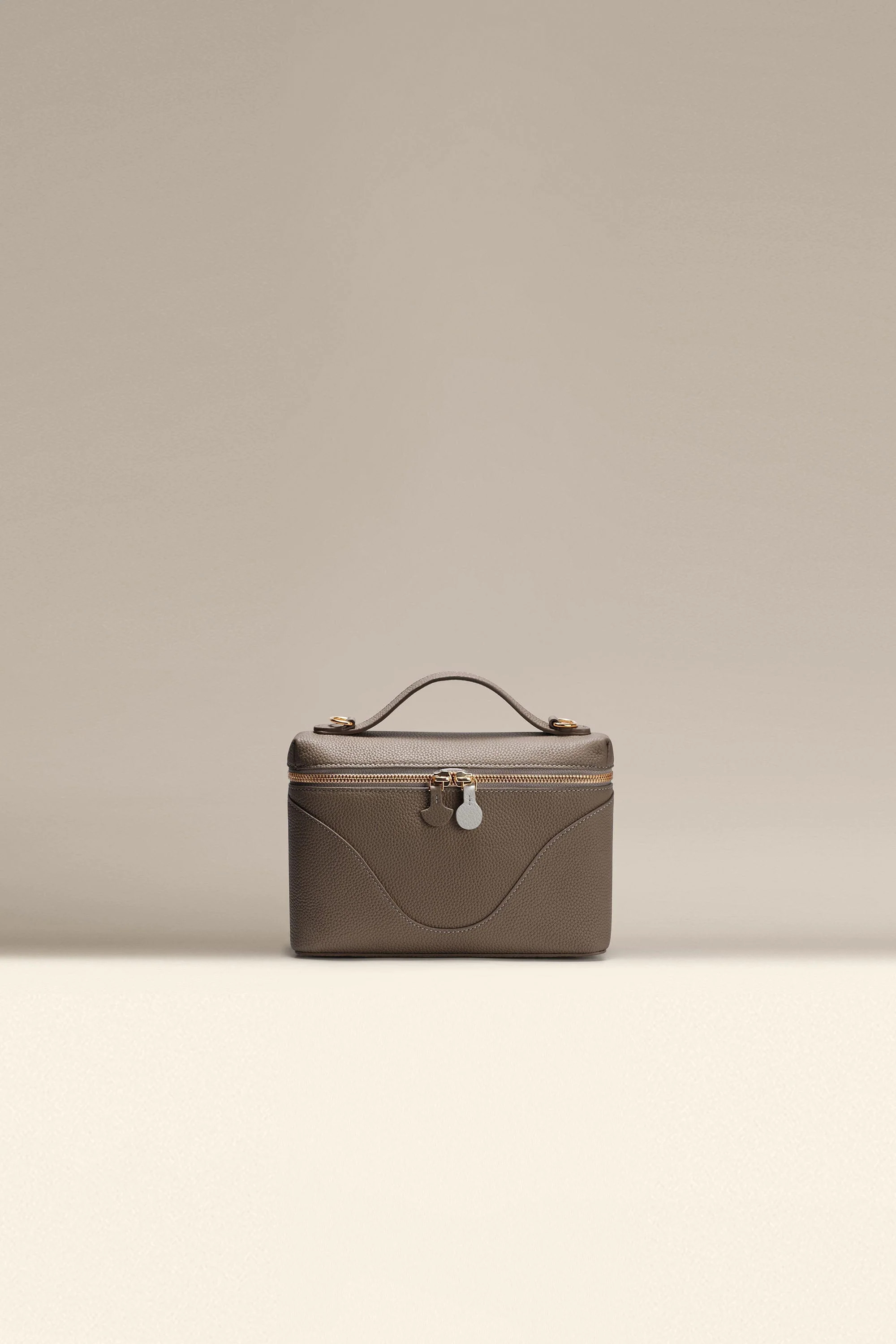 Shop Mini Anchor Bag - OLEADA: Small Leather Work Shoulder Bag | OLEADA