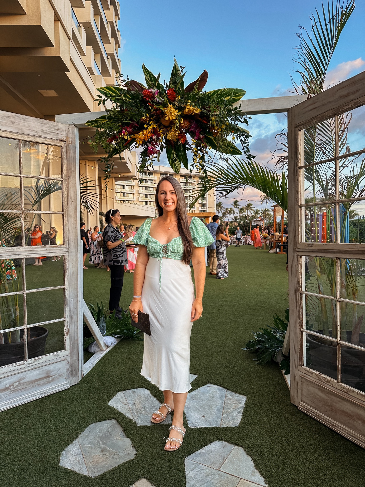 What to wear in Hawaii! Silk skirt outfit

#LTKTravel