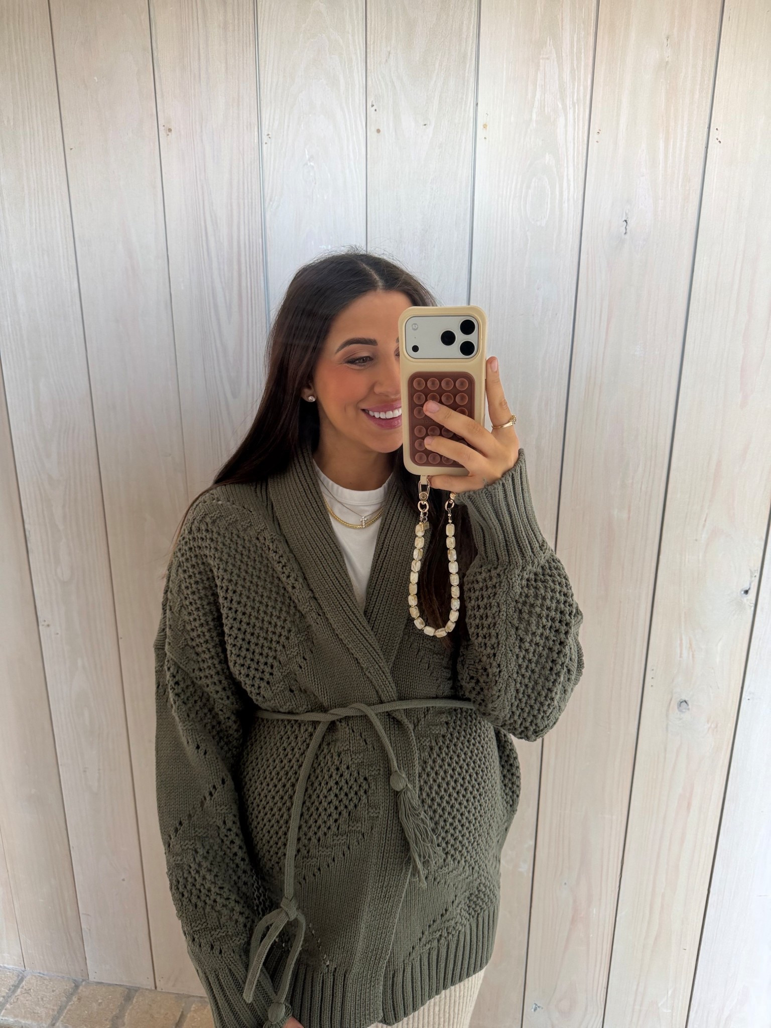 Elite cozy vibes !!
Cardigan: medium 

Dressupbuttercup.com #dressupbuttercup #dederaad 