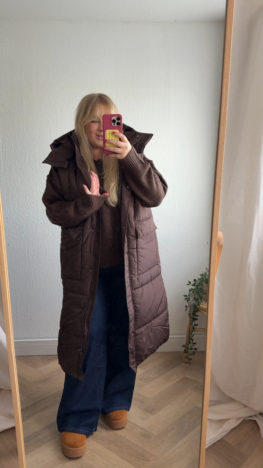 Lässiger Jeans Look 🐿️

#jeans #denim #braun #weste #plussizefashion 

#LTKwinter #LTKcurves #LTKCyberWeek