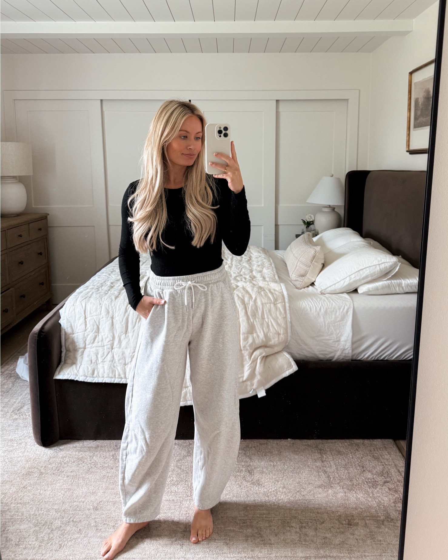 The AF barrel sweatpants are the BEST
Sweats: small
Long sleeve: small
